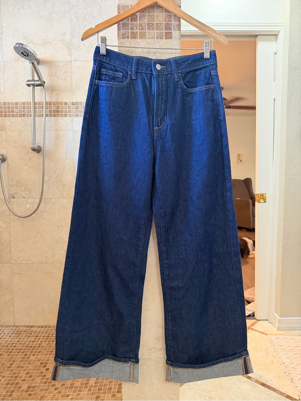 Joe's wideleg " Hackney" jeans 26